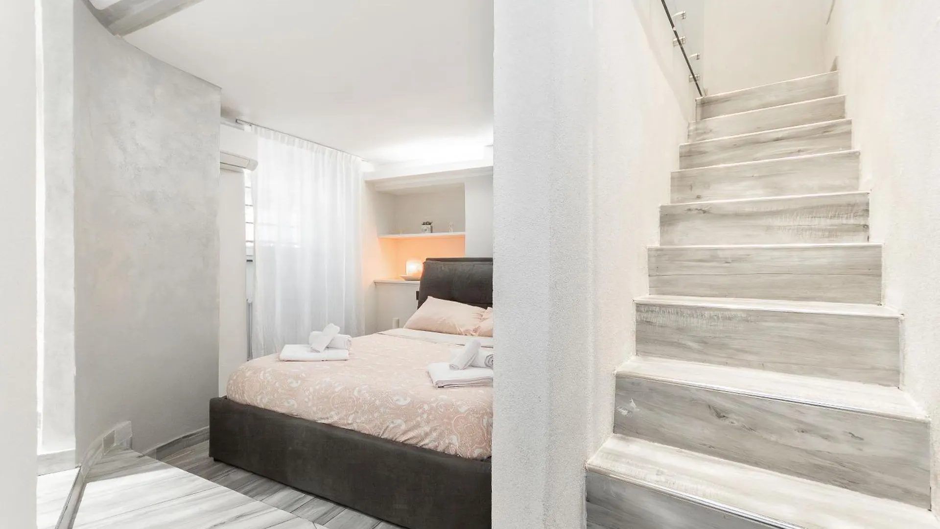 Palm & Beach - Genova Suite 0*, Genoa Italy