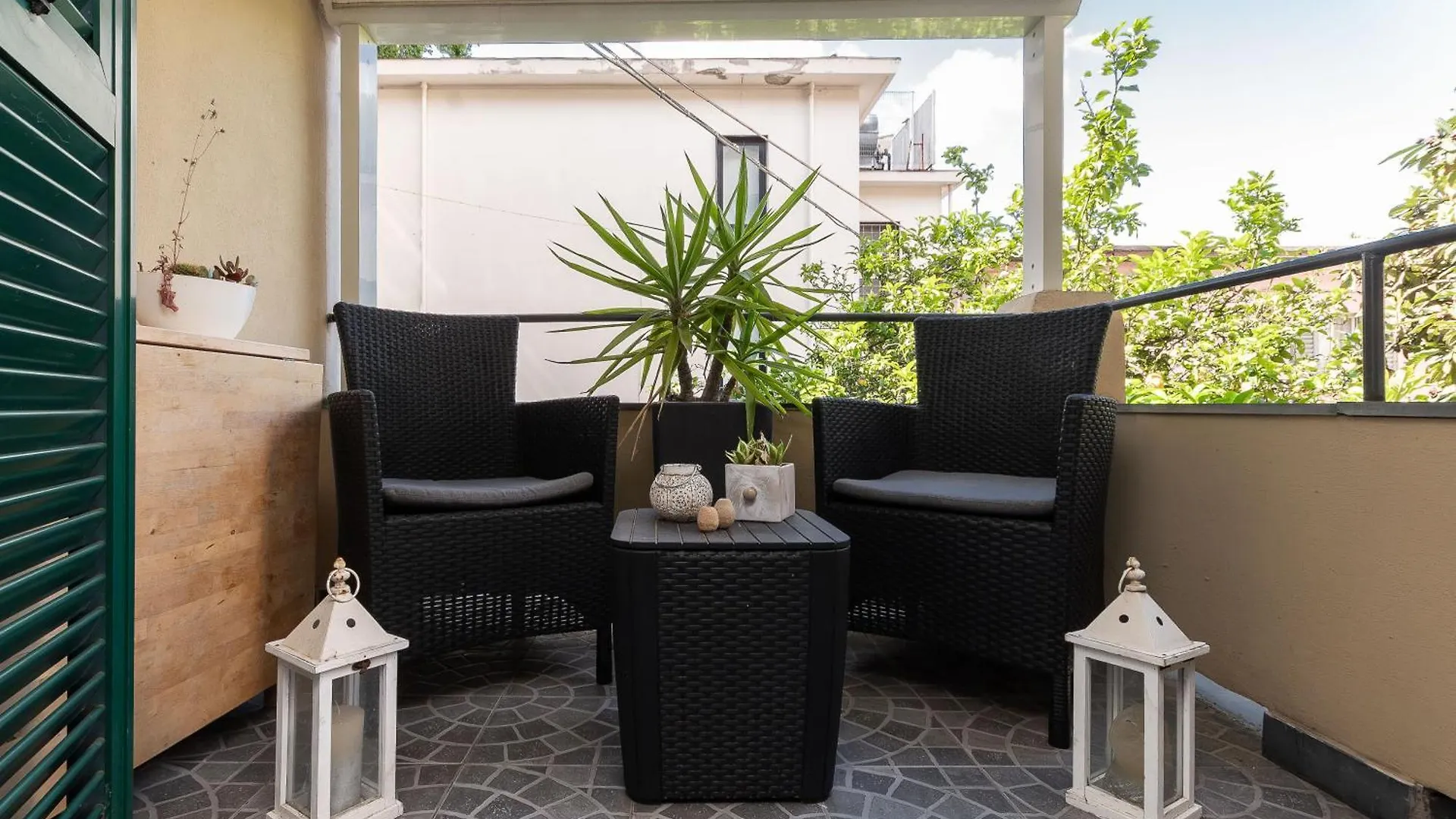 Apartment Palm & Beach - Genova Suite Italy